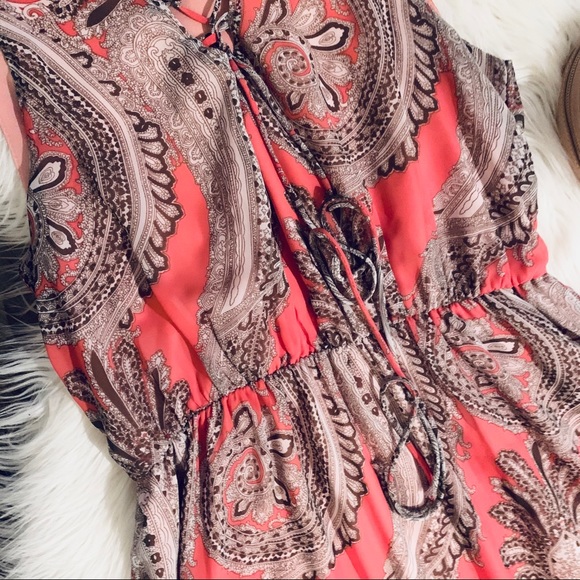 EVERLY Peach Paisley Dress - Picture 4 of 6